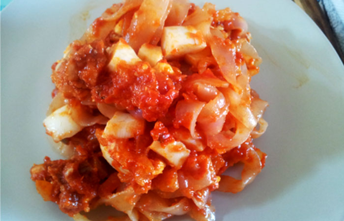 Fetuccine con tomate y chorizo – 325kcal