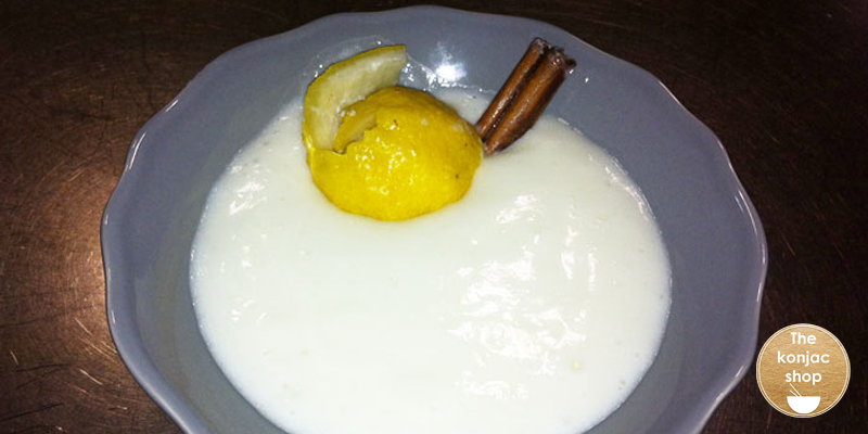 Mousse de limón y glucomanano