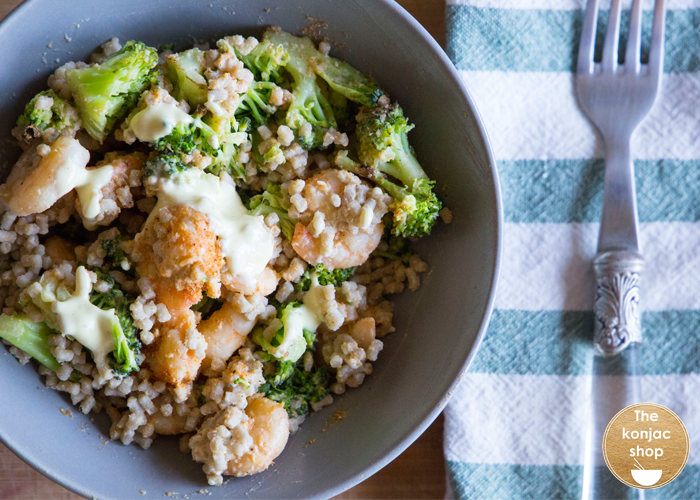 cuscús de konjac y amaranto a la mostaza con gambas