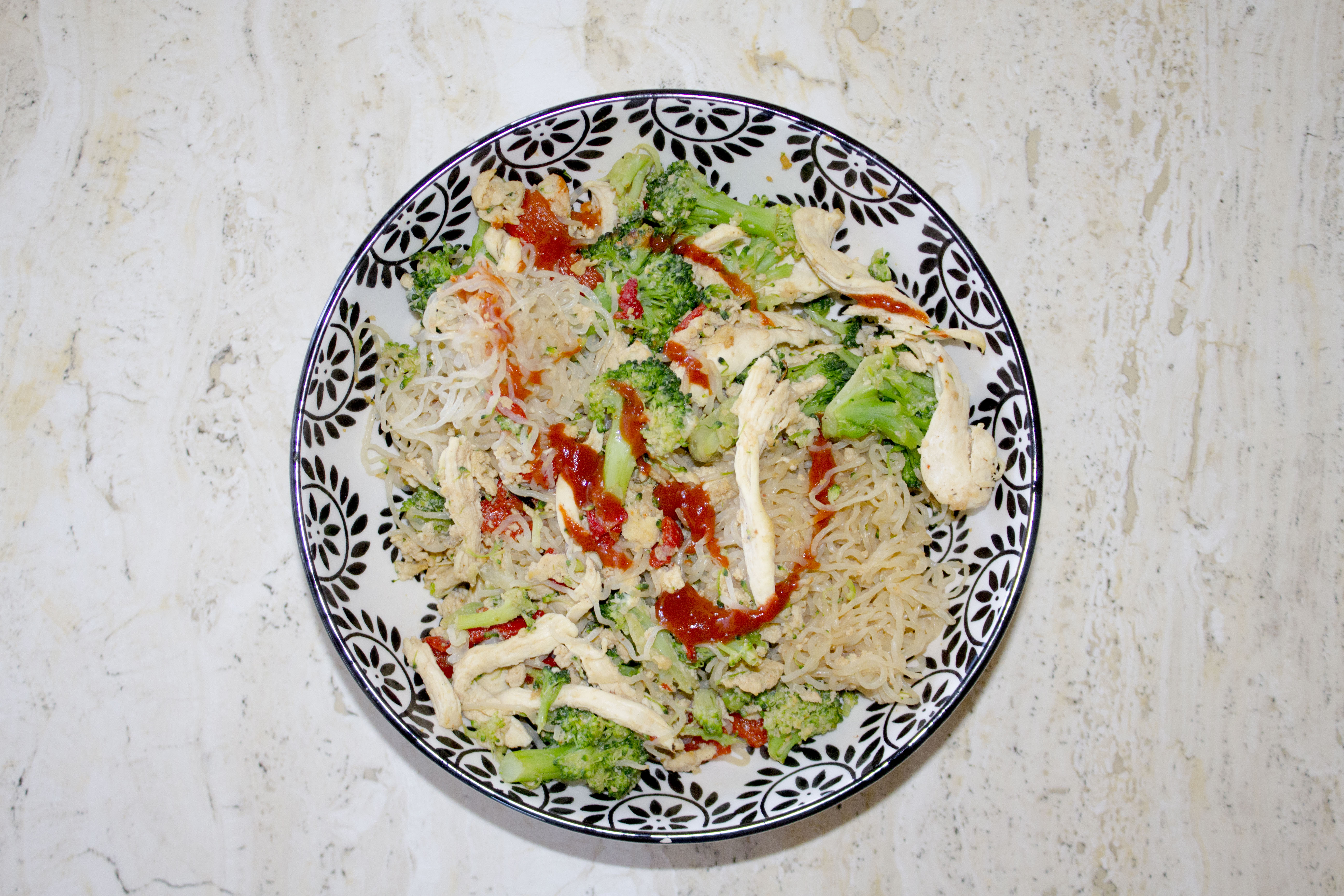 Wok de pollo con salsa ponzu