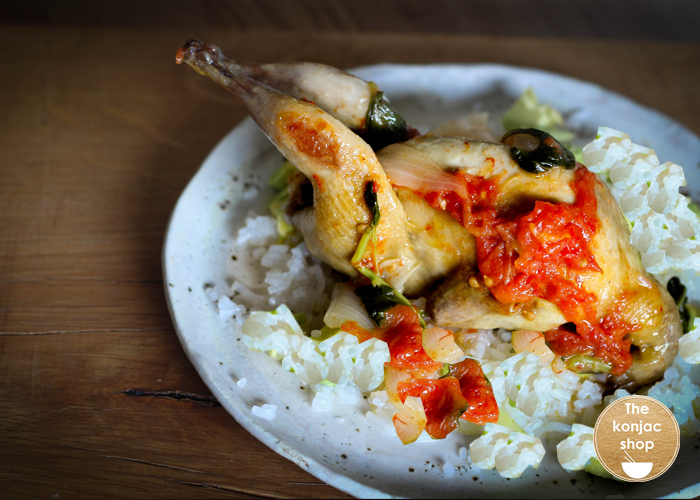 Codorniz con frutos secos y arroz konjac