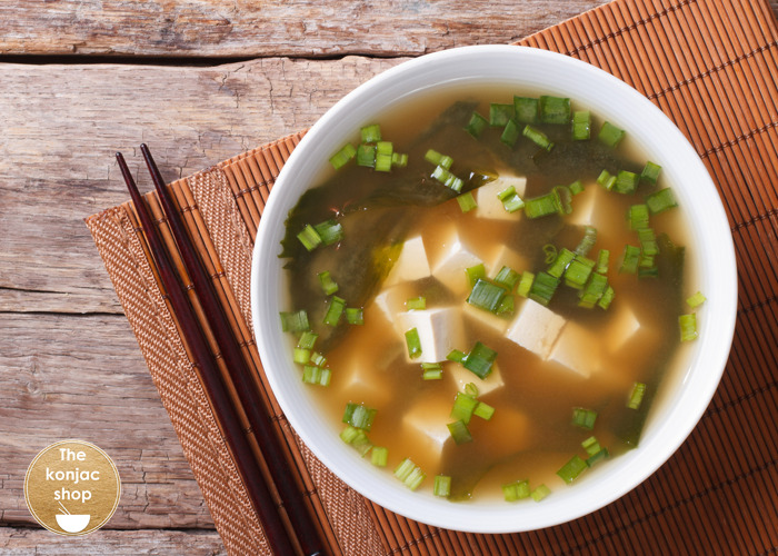Sopa Miso con Fideos Konjac